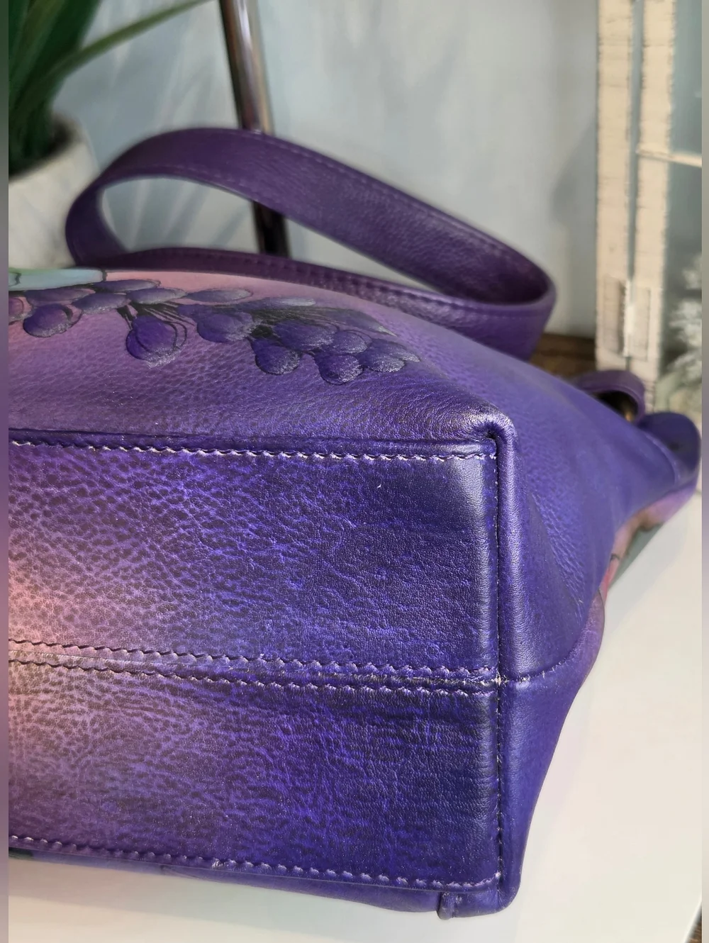 Anuschka Hand-Painted Purple Floral Leather Shoulder Bag - Picture 9 of 14
